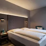 Michel Serengeti Hotel