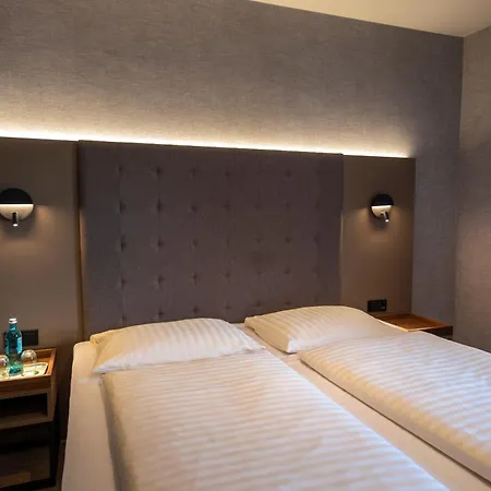 Hotel Am Park Lueneburger Heide 4*