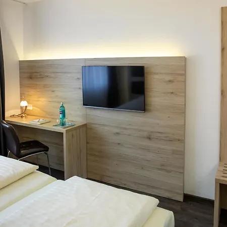 Am Park Lueneburger Heide מלון 4*