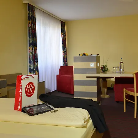 Отель Michel Serengeti Ходенхаген