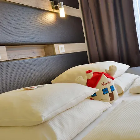 Michel Serengeti Отель Ходенхаген