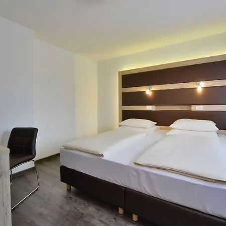 Am Park Lueneburger Heide 호텔 4*