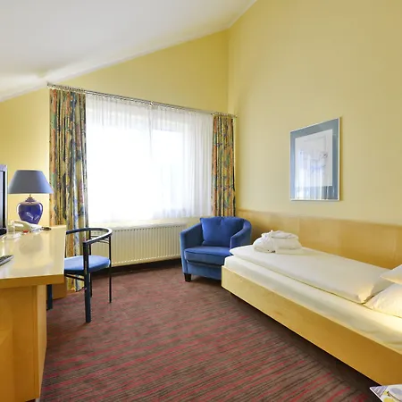 Am Park Lueneburger Heide מלון 4*