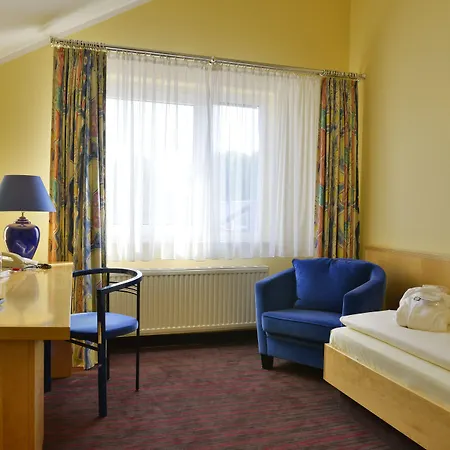 Am Park Lueneburger Heide 호텔 4*