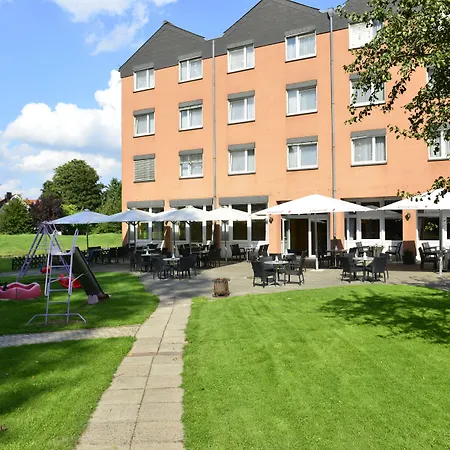 Am Park Lueneburger Heide 호텔 4*
