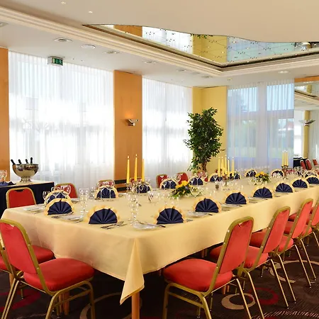 Szálloda Roomingtons Lueneburger Heide