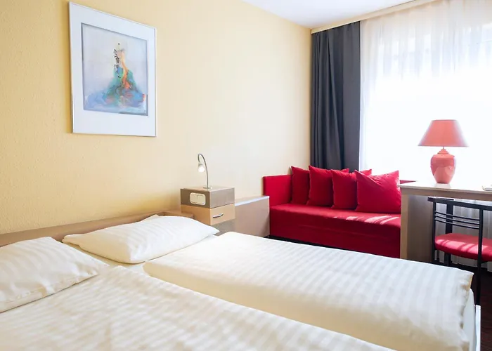 Hotel Roomingtons Lüneburger Heide 4*